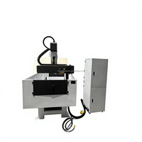 Machine de gravure CNC 6060 à prix avantageux pour matériaux publicitaires en métal, machine de découpe artisanale CNC