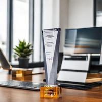 Trophée Triangle Verre Sablé En Gros Prix Optique Personnalisé Optique K9 Cristal Médaille Plaques En Bois Clair Peak