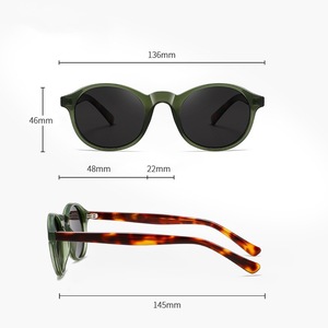 Gafas de Sol Unisex Vintage con Montura Completa, Polarizadas y con Espejo, Diseño Ligero, Protección UV para Actividades al Aire Libre y Playa - Product Image 6