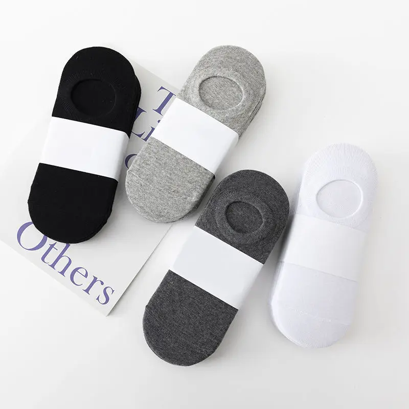 Vente en gros de chaussettes habillées pour hommes de cheville personnalisées de services OEM acceptés bon marché chaussettes de cheville d'affaires en coton noir rembourrées pour le sport