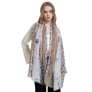 Bufandas con estilo de impresión digital con logotipo personalizado del fabricante Bufanda de poliéster amigable con la piel de moda 90*180 CM para mujer - Product Image 1