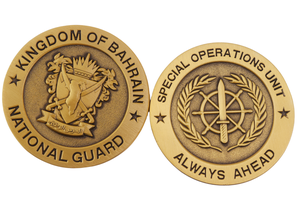 Moneta Commemorativa di Alta Qualità degli Emirati Arabi Uniti, Placcata in <span class=keywords><strong>Bronzo</strong></span> <span class=keywords><strong>Antico</strong></span> con Design di Falco e Iscrizioni Arabe, Perfetta per Collezionisti - Product Image 4