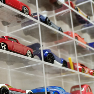 Vitrine acrylique à l'échelle 1/64 pour voitures <span class=keywords><strong>Hot</strong></span> <span class=keywords><strong>Wheels</strong></span> et Matchbox, boîte de rangement de jouets de voiture moulée sous pression à montage mural - Product Image 3