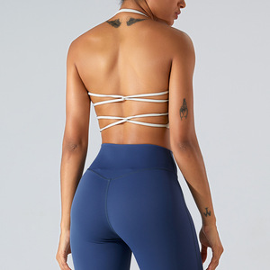 Soutien-gorge de sport pour femme à col carré et dos croisé multi-bretelles, avec coussinets amovibles, haut court de yoga, soutien-gorge de fitness à faible impact - Product Image 1