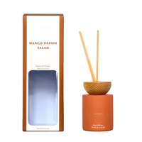 Diffuseurs de roseau d'huile essentielle de parfum de fruit de luxe naturel non toxique sûr pour des bébés bas quantité minimale de commande pour des ensembles de diffuseur de roseau