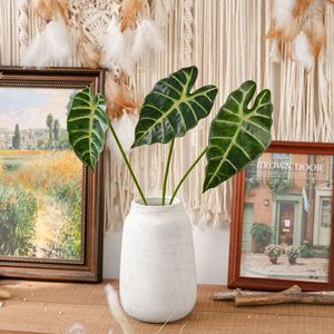Plante artificielle CallaFloral Alocasia verte en PVC pour décoration intérieure, branche unique MW20213 - Product Image 1