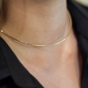 Venta al por mayor nuevo producto minimalista africano collar brazalete de acero inoxidable alto pulido Simple alambre gargantilla - Product Image 2