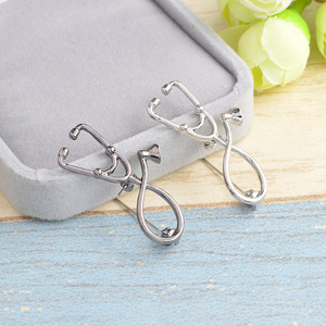 Stéthoscope broche broches collier noir Corsage cadeau pour médecins infirmière médecins étudiant en médecine épingles de remise des diplômes - Product Image 2