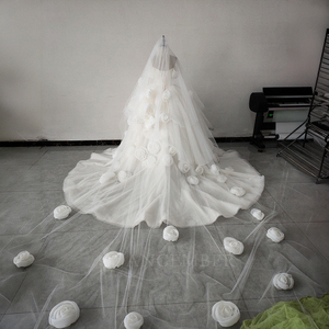 Spjy020 Elegante Vestido de Novia de Satén Color Marfil, Largo hasta el Suelo, con Detalles Florales en 3D, Volantes en Capas, Tul, Estilo Princesa - Product Image 4