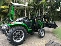 Trattore agricolo 70hp 4wd 4x4 con cabina e caricatore frontale