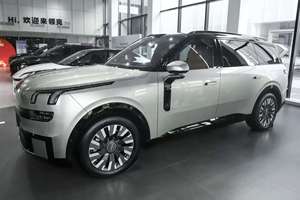 2025 pour Lynk & Co 900 Grand SUV <span class=keywords><strong>Linco</strong></span> 1.5T Ultra 6 Places Luxe Hybride Rechargeable Nouvelle Énergie Prix Avantageux Véhicule Électrique Link&Co - Product Image 4