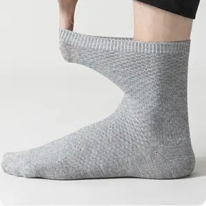 5 जोड़े बांस के कपास के मोज़े बॉक्स में बांस के कपास के मोजे, औपचारिक रूप से पुरुषों के मोजे के साथ काम करता है - Product Image 3