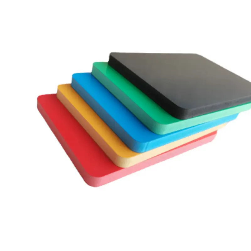 Fabrika satış renkli PVC köpük panel 1220x2440mm PVC plastik levhalar fiyat listesi