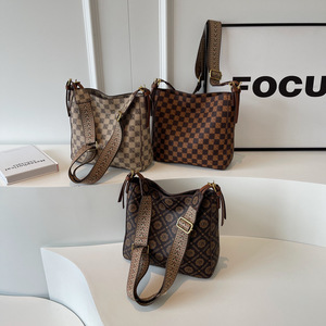 Thời Trang Hợp Thời Trang Checkerboard In Phụ Nữ Xô Túi Trọng Lượng Nhẹ Vai Crossbody Túi Đảng Cuộc Sống Hàng Ngày Sử dụng - Product Image 6