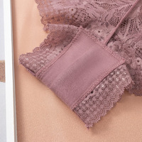 Pakaian Dalam Wanita Satin Romantis Seksi Tanpa Jahitan Bordir Renda Bikini Solid Low-Rise Bernapas Hot