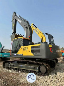 Grande pelle sur chenilles Volvo EC240 d'occasion en excellent état à prix réduit avec boîte de vitesses, pompe et moteur - Product Image 3