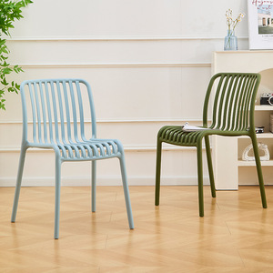 <span class=keywords><strong>Chaise</strong></span> de salle à manger victorienne à fentes verticales, <span class=keywords><strong>fauteuil</strong></span> empilable pour usage domestique, <span class=keywords><strong>chaise</strong></span> longue de balcon, <span class=keywords><strong>chaise</strong></span> de plage et de parc d'extérieur pliable en plastique PP - Product Image 3