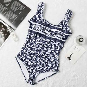 Maillot <span class=keywords><strong>de</strong></span> bain femme transfrontalier à la mode <span class=keywords><strong>haut</strong></span> <span class=keywords><strong>de</strong></span> <span class=keywords><strong>bikini</strong></span> imprimé lettre <span class=keywords><strong>de</strong></span> haute qualité pour la vente en gros - Product Image 2