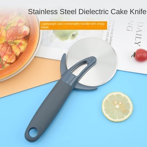 Disposable <b>Pizza</b> Knife Hob Protective Cover Stainless Steel Cake Cutter Baking Squeaker Single Wheel Cut Plastic Handle - Product Image 3