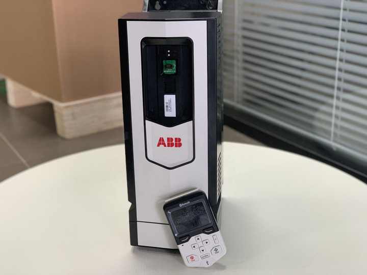ABB ACS880-01-02A4-3 VFD 5KW High / Mini Low Frequency Drive 48v Inverter Board 60hz to 50hz