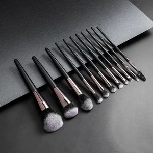 YRX Ensemble de 11 pinceaux de maquillage professionnels à manche en bois, poils synthétiques, virole en aluminium, pour le visage, le fond de teint, la beauté - Product Image 2