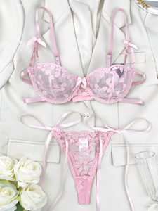Conjunto de lencería sexy de encaje con bordado de corazón al por mayor, sujetador con aros de malla transparente y bragas tipo tanga con lazo lateral, ropa interior transparente. - Product Image 4