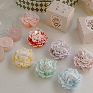 Caja de Regalo Floral 3D Chic y Colorida Hecha a Mano, Vela Aromática para Decoración de Escritorio Moderna - Product Image 1