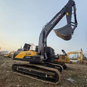 Escavatore Usato Volvo EC380 da 38 Tonnellate, Cingolato Grande, Motore Deutz, Pompa Idraulica Kawasaki, Modello 2022, Capacità Benna 2.6m per Scavo - Product Image 2