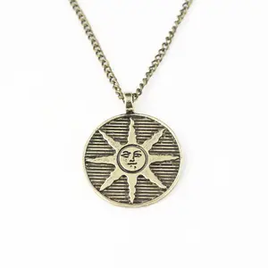 Mode Dark Souls Solaire Von Astora Sun Anhänger Zink-legierung Männlichen Halskette Dark Souls Sunbros Halskette Sonne Halskette
