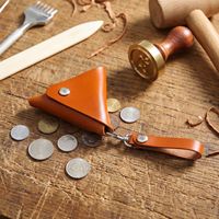 Dompet Koin Segitiga Kancing Tekan Kulit Sapi Asli Buatan Tangan Unisex Mini Dompet Koin Sederhana Kulit Sapi
