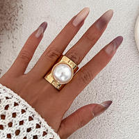 NYY Bague ouverte large réglable de haute qualité, plaquée argent/or 18 carats, style hip-hop moderne, avec coquillage, métaux mélangés et fausses perles massives