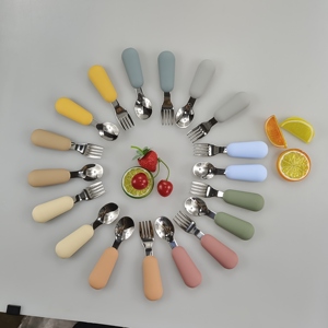 Ensemble Cuillère et Fourchette à Riz pour Bébé en Acier Inoxydable Durable, 2-4 Ans, Couleurs Vives, Ustensiles d'Alimentation Manuels en Silicone à Manche Court - Product Image 5