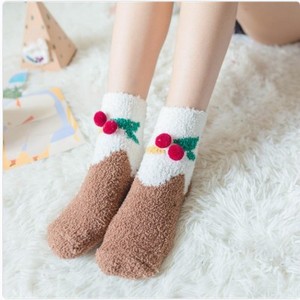 <span class=keywords><strong>Calcetines</strong></span> de Navidad de Felpa Coral con Bordado 3D Personalizados OEM OEKO Tex100, <span class=keywords><strong>Calcetines</strong></span> Gruesos y Cálidos para Mujer - Product Image 3