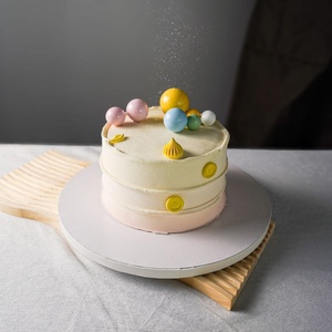 Lot de 100 plateaux à gâteau ronds ondulés de 8 pouces (12 mm) en carton blanc avec impression en relief, en papier ondulé - Product Image 4