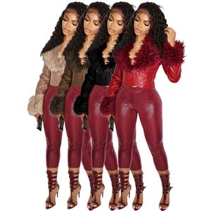 Женская укороченная кожаная куртка-кардиган свободного кроя с меховым воротником, однотонная - Product Image 1