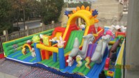 QIQU - Casa Inflable Comercial de Alta Resistencia con Múltiples Zonas de Juego, Pared de Escalada, Temática Oceánica, Capacidad para 50 Personas, Retardante de Llama