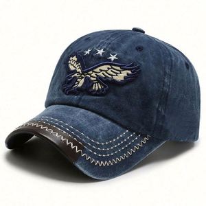หมวกแบบกำหนดเอง ออกแบบ OEM หมวกทรง Trucker ผ้าหนังกลับ 6 แผง ไม่มีตาข่าย ปักลาย - Product Image 3