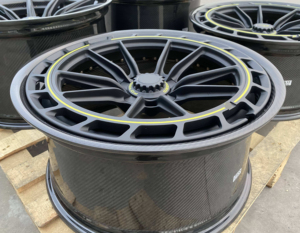 ล้อคาร์บอนไฟเบอร์ฟอร์จคุณภาพสูงใหม่ ขนาด 16-24 นิ้ว 5x112/114.3/120 PCD สำหรับ - ดีไซน์เว้าสีดำ - Product Image 1
