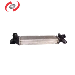Refroidisseur intermédiaire de moteur de refroidisseur d'air de charge durable de pièces d'auto à haute densité pour BMW/<span class=keywords><strong>MINI</strong></span> 17518645761 - Product Image 4