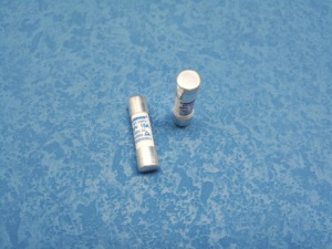 Предохранитель постоянного тока GPV STI-32D 1000В 1А-32А 10x38 для фотоэлектрических систем и держатель предохранителя - Product Image 5