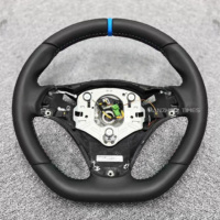 Volant en fibre de carbone personnalisé pour BMW Série E avec palettes de commande pour BMW E90 328i E60 E46 E87 E92 M3 E39 X5 E70 X6 E71 E82