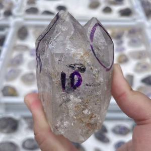 Großhandel Roher Kristallstab Natürliche Bewegliche Wasserblasen Enhydro Quarz Kristallspitze für Meditation & Dekoration - Product Image 3