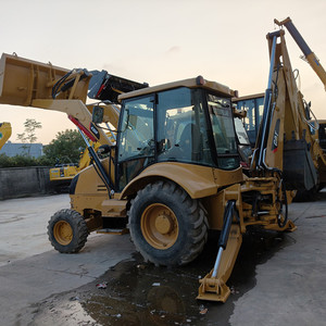 Chargeuse sur pneus Caterpillar CAT 420F d'occasion avec moteur et roulements – Équipement de construction de haute qualité à prix réduit en stock - Product Image 4