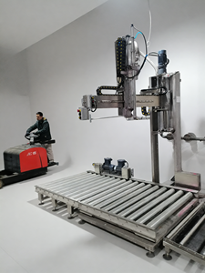 Máquina de llenado y pesaje IBC, semiautomática de un solo cabezal, lanza de llenado de altura ajustable, llenado superior y por inmersión - Product Image 2