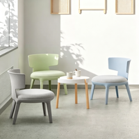 Fauteuil de salon moderne en plastique pour la maison, le bureau et le salon, design ergonomique, coussin doux, durable
