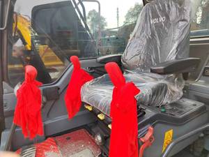 Excavadora de Orugas Usada <span class=keywords><strong>Volvo</strong></span> EC140 de 14 Toneladas, Modelo 2023, Cucharón de 0.7m, Motor de 77.5kW, Caja de Cambios Original Certificada en Buen Estado - Product Image 6