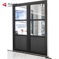 Porte d'entrée pivotante contemporaine en aluminium à rupture de pont thermique avec panneau latéral, double vitrage, pour villa |   Aluguard