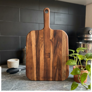 Tabla de Cortar de Madera Rectangular con Asa, Tabla de Cocina con Acabado Natural, Apta para Lavavajillas, Resistente al Moho, con Patas Antideslizantes - Product Image 1