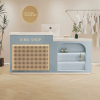 Comptoir de caisse en bois minimaliste et durable pour salon de manucure et magasin de vêtements
