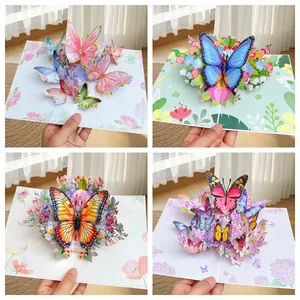 Biglietto d'Auguri 3D Fatto a Mano con Bouquet Floreale, Colibrì e Farfalla Intagliati in Carta, Pieghevole per Tutte le Occasioni Festive - Product Image 1